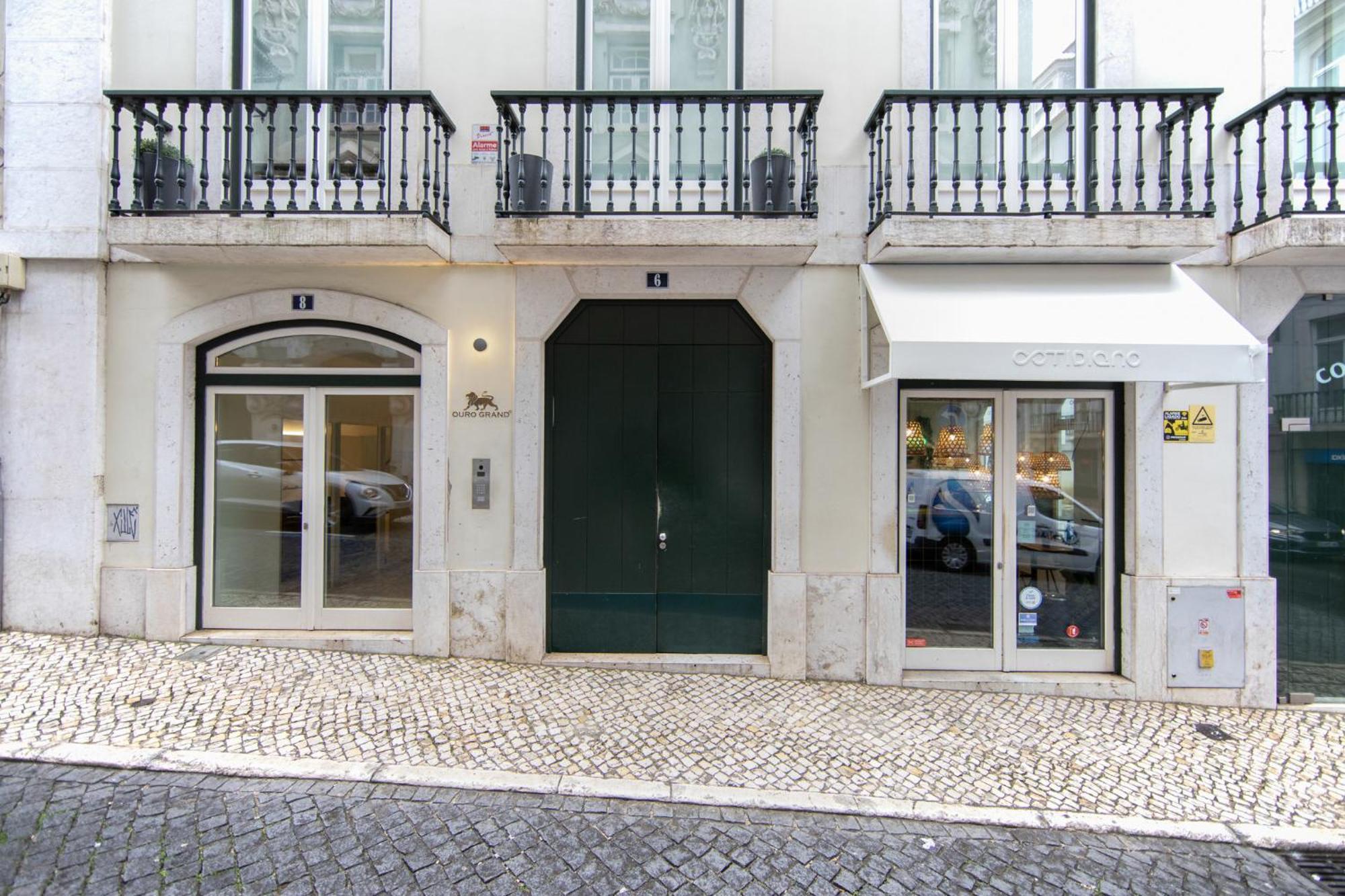 Downtown Prime By Homing Apartment